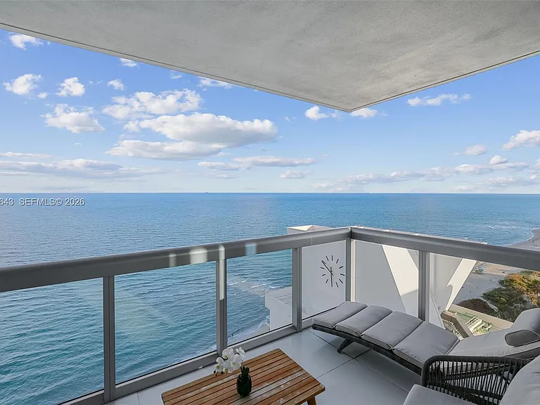 6899 Collins Ave #2208 — Photo 19