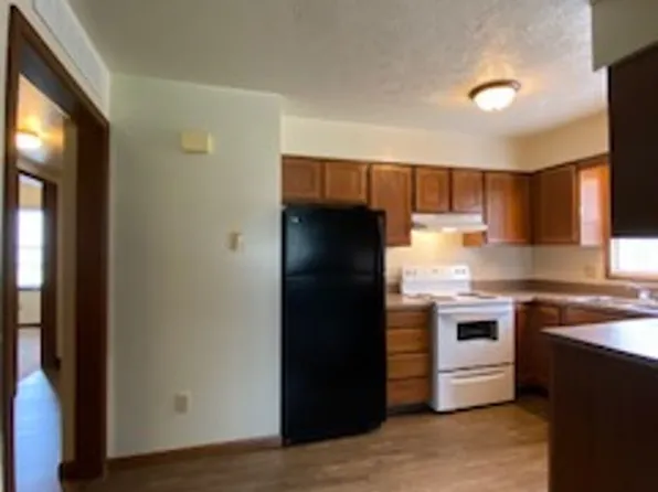 124 S Silverwood Ln, 124 S Silverwood Ln APT B, Goshen, IN 46526