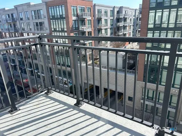 120A Towne St, Stamford, CT