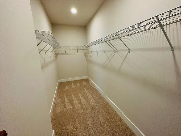 1252 Windmill Pkwy — Photo 14