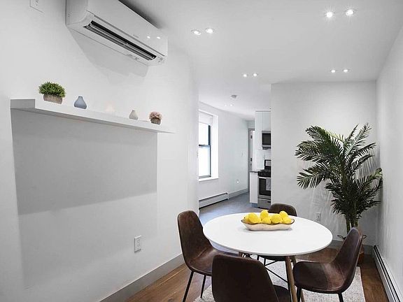 3rd image of 1308 Pacific St APT 2