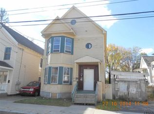 208 Victory Ave, Schenectady, NY 12307