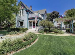 N50W7228 Western Rd, Cedarburg, WI 53012