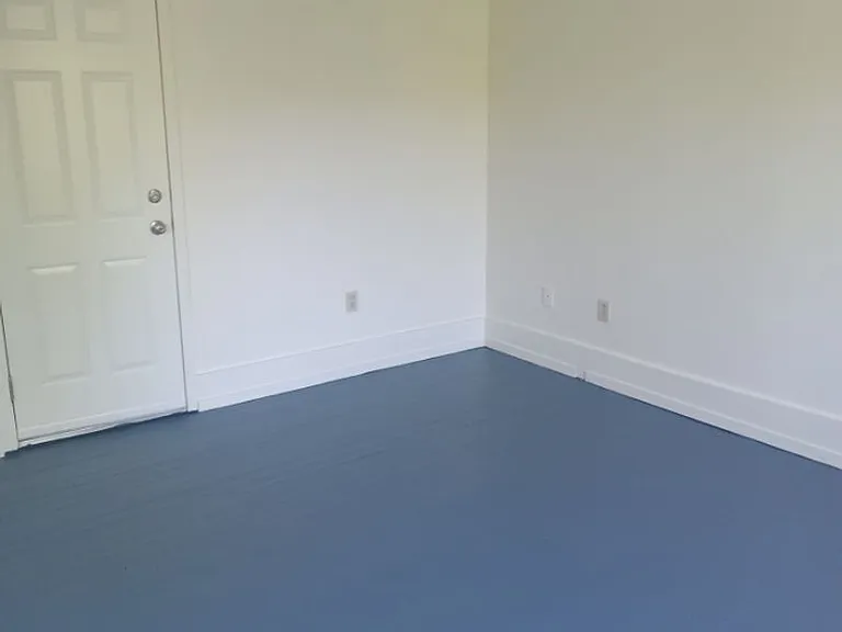 8-10 Conant Sq — Photo 8