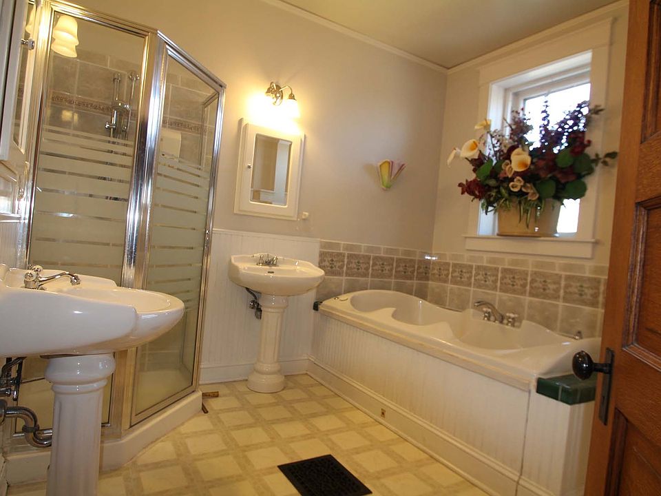 Luxury Bathroom