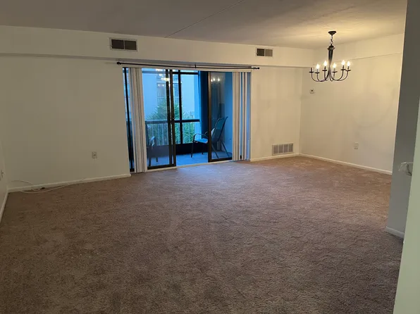 60 Welsh Tract Rd APT 204, Newark, DE 19713