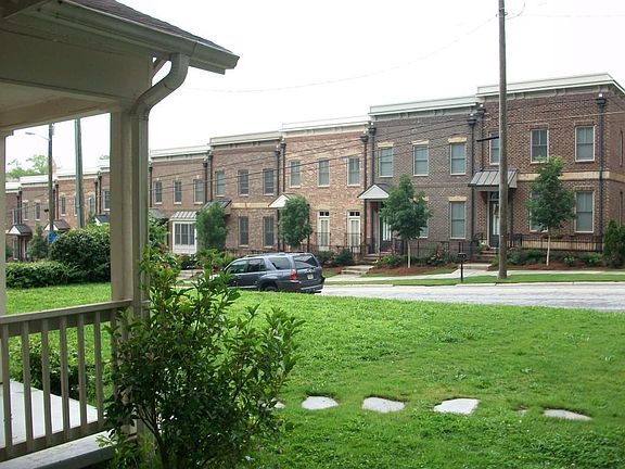 4th image of 250 Cole St