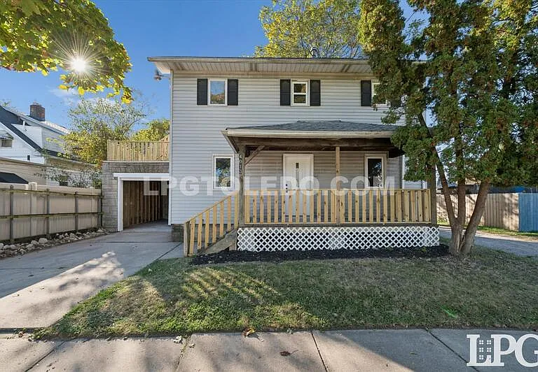 4013 Caroline Ave — Photo 1