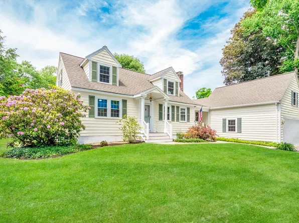 22 Southfield Cir, Concord, MA 01742
