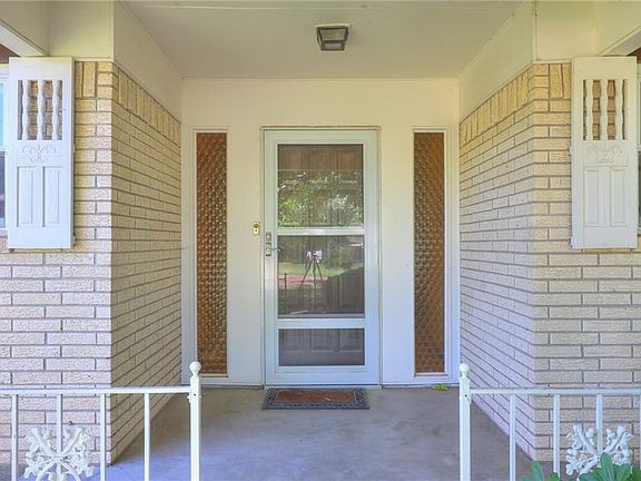 5th image of 138 County Road 1821
