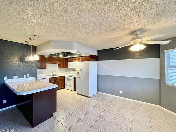 2nd image of 1325 Cinder Rock Dr Unit 202