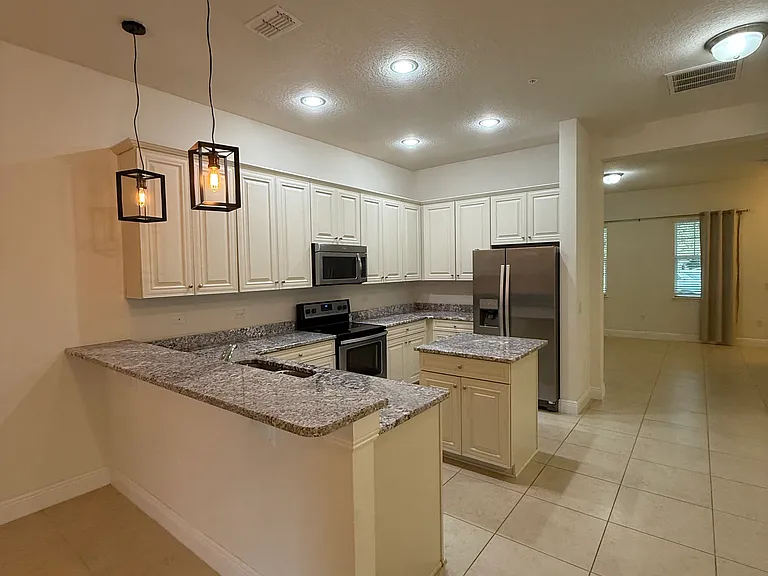12166 Canyon Sun Trl — Photo 5