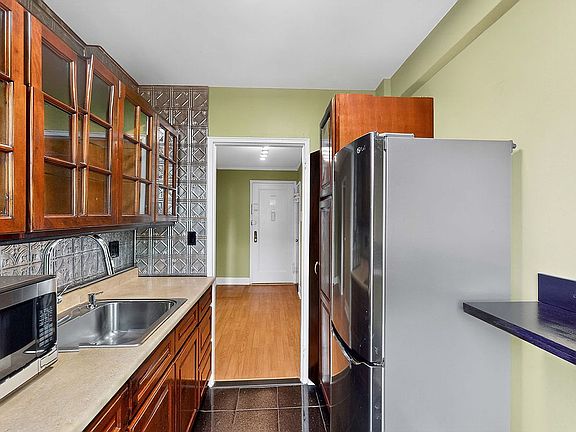 3rd image of 52-30 39th Ave APT 2B