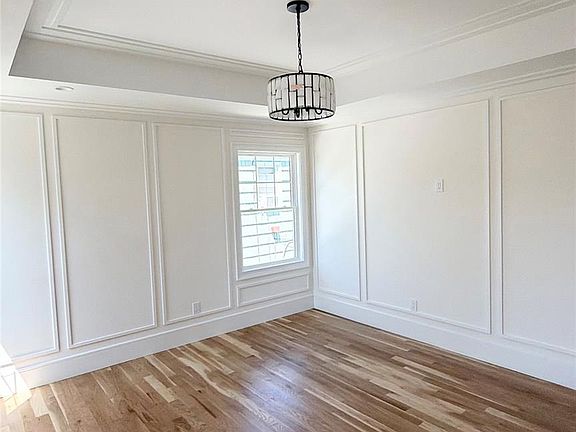 5th image of 51 Willis Avenue