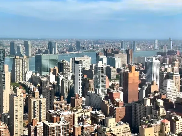 425 5th Avenue image 18 of 25