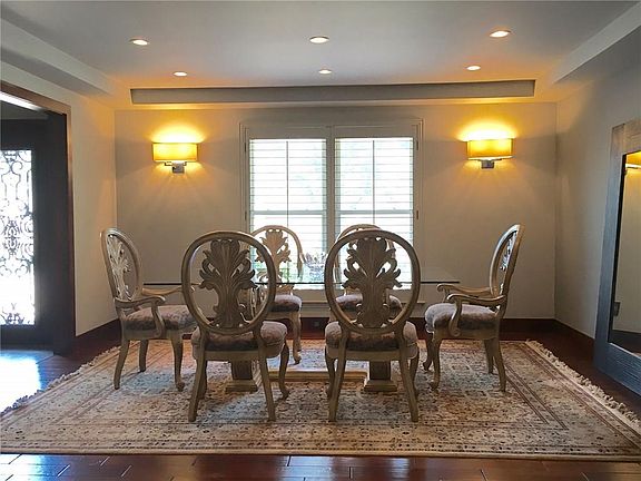 3rd image of 4530 College Park Dr