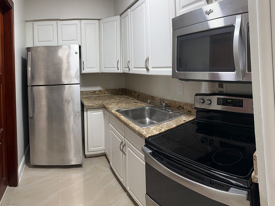 1st image of 1931 NE 51st St APT 7