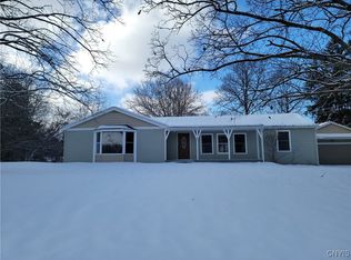 2 Elmridge Rd, Jamesville, NY 13078