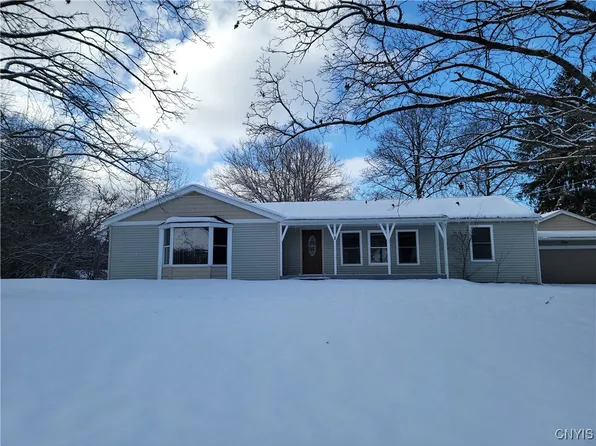 2 Elmridge Rd, Jamesville, NY 13078