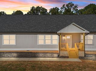 2981 Durant Dr, Winston Salem, NC 27107