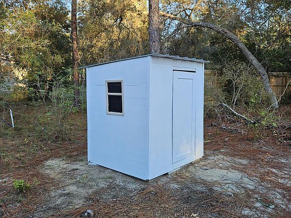 4th image of 3239 Fox Ct