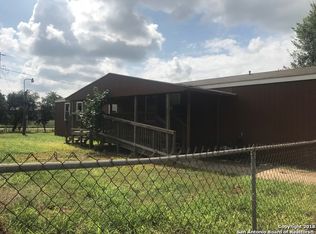 3102 Brown Ave, Jourdanton, TX 78026