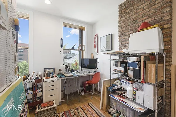 Rented by MNS | media 24