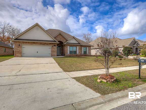 2nd image of 323 Stave Mill Dr