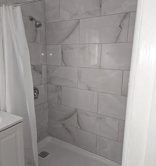 5170 N Columbus Ave #7 — Photo 9