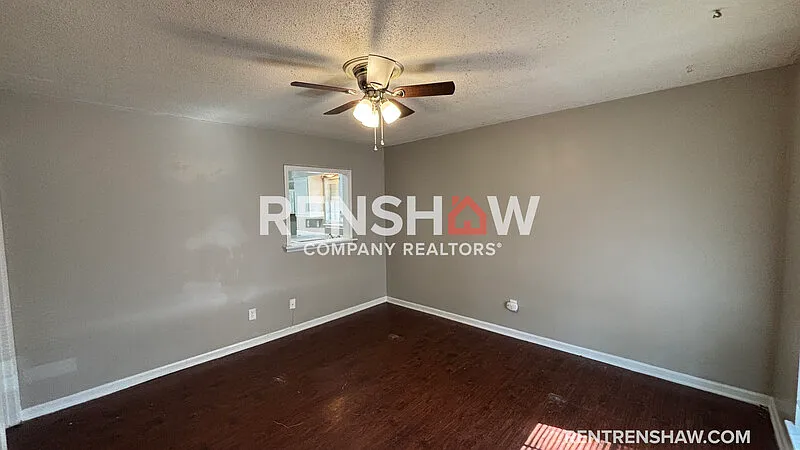 3 bed, 2.0 bath, 1171 sqft, $1,375 — Photo 2