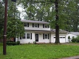 1358 Birchview Dr, Vermilion, OH 44089