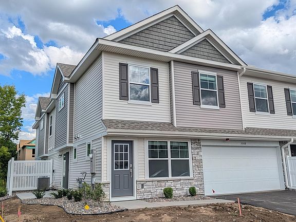 2nd image of 3088 Hemlock St