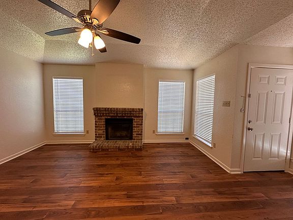 3rd image of 1104 Landsdale Ln