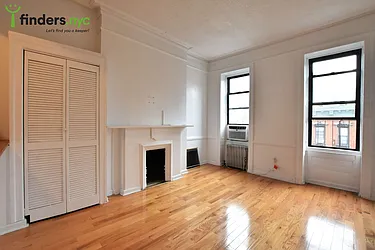 Rented by Clove Realty LLC