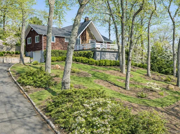 33 Peters Path, East Hampton, NY 11937