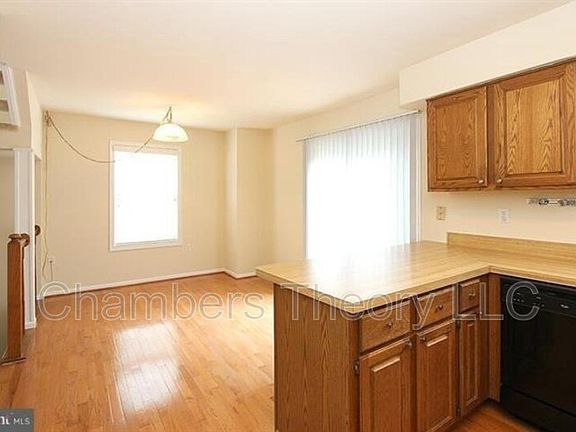 3rd image of 11956 Sentinel Point Ct