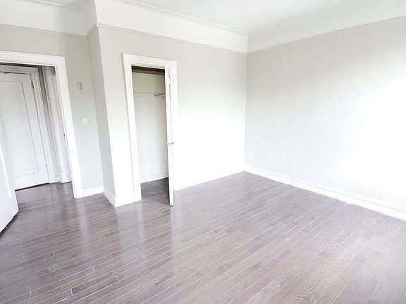 5th image of 529 E 22nd St #5W