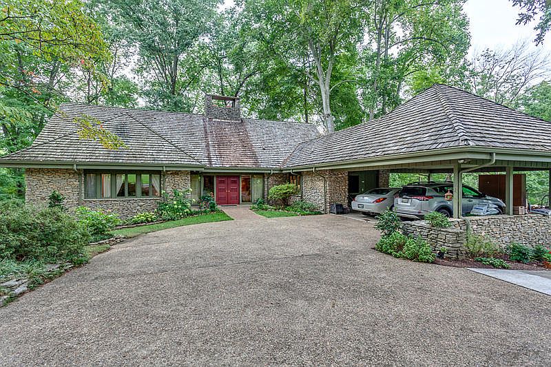 1st image of 6811 Shady Ln
