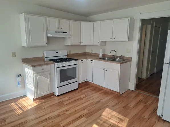 58-64 Howland Ave #60B, Adams, MA 01220