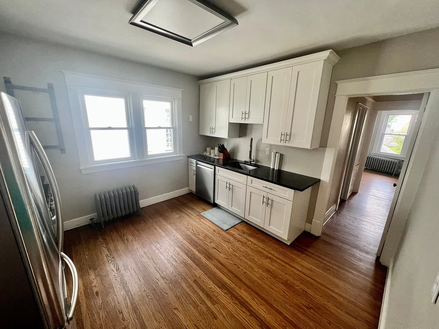 65 N Park Ave — Photo 3