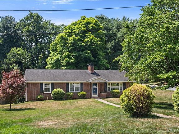 2nd image of 1734 Lancelot Ln