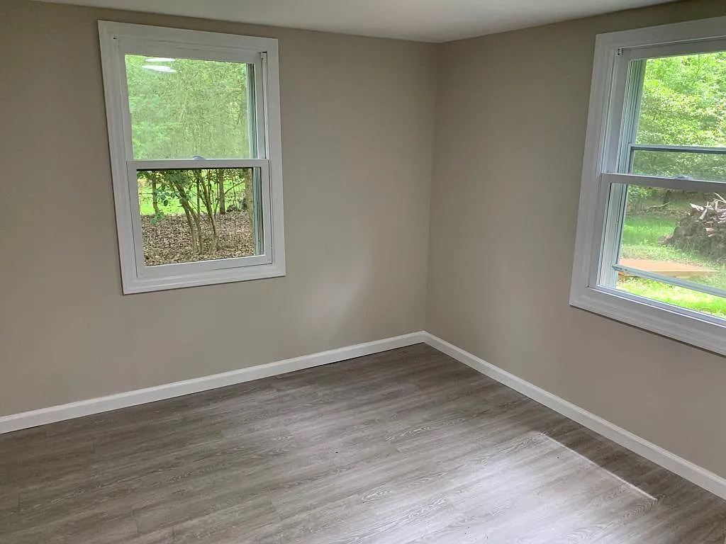 3 bed, 1162 sqft, $2,500 — Photo 2
