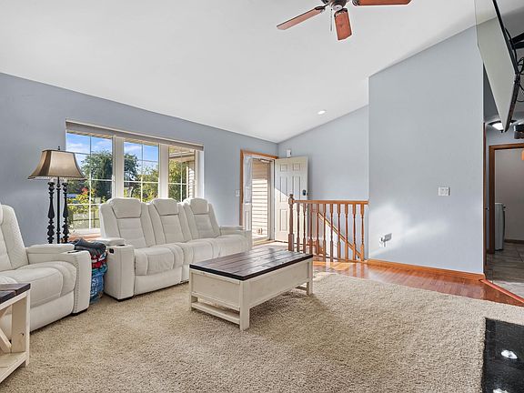 4th image of 720 Hickory Valley Ct