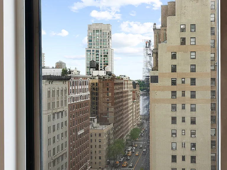 201 W 72nd St #16E — Photo 13