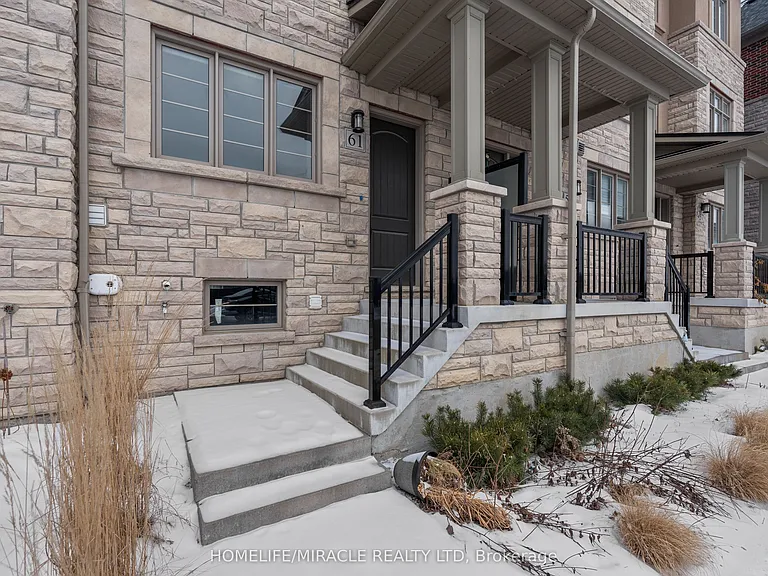61 Yorkton Blvd — Photo 1