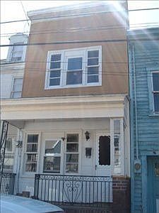 5th image of 520 E Market St