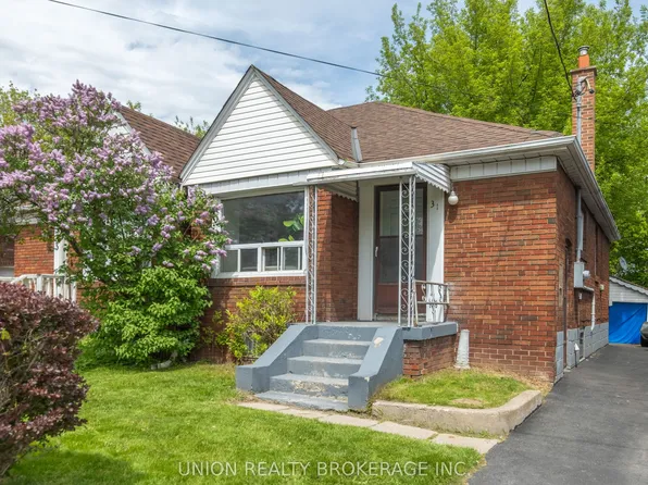 31 Thora Ave, Toronto, ON M1L 2P7