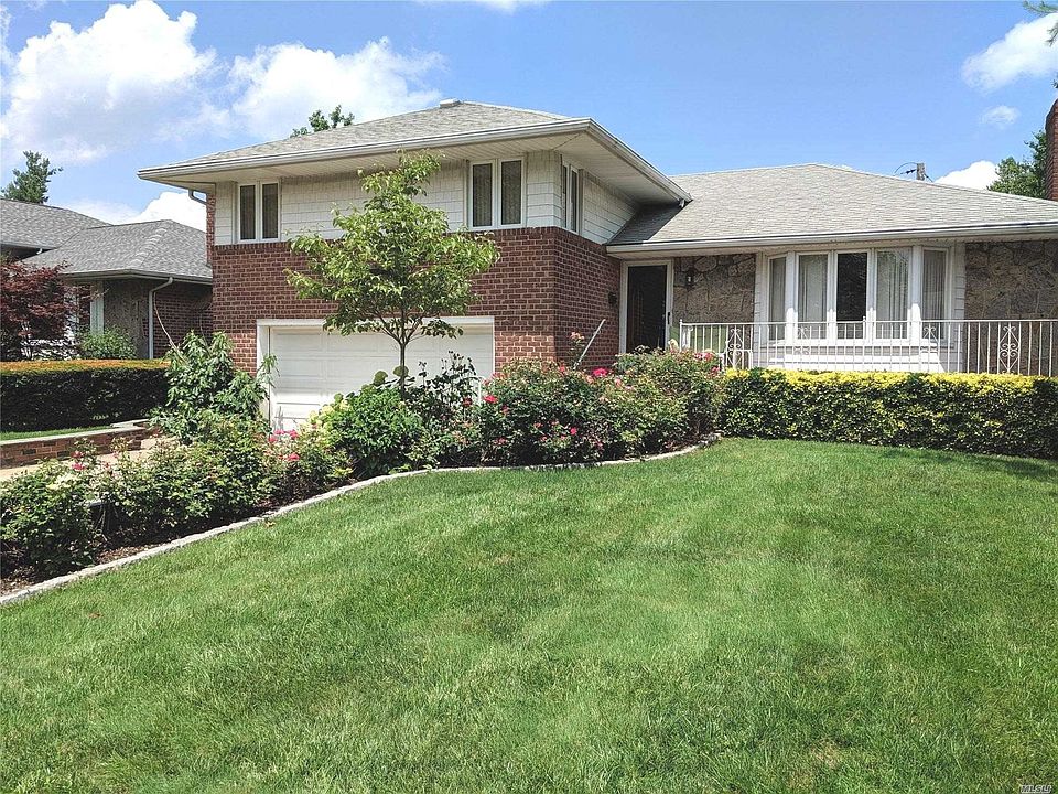 1st image of 76 Marcus Ave