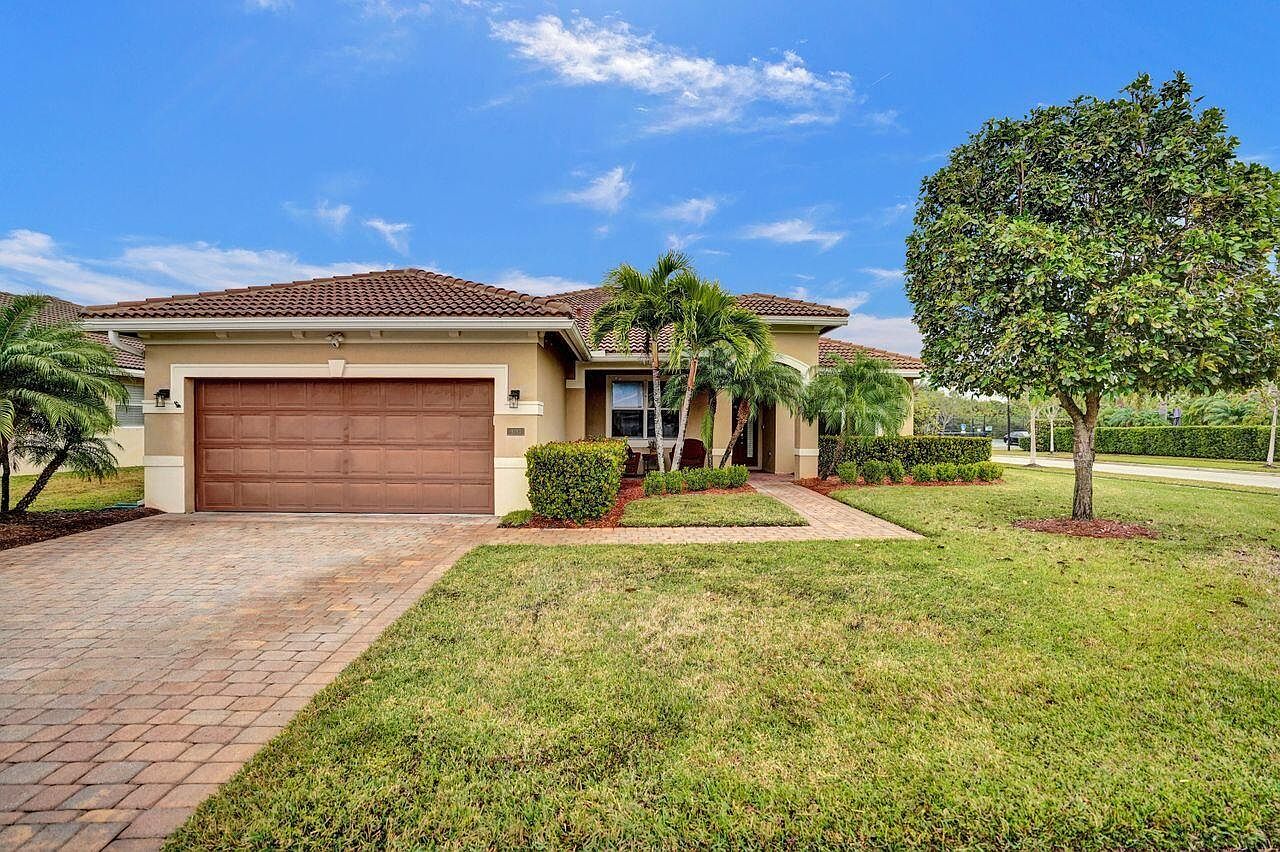 9393 Silent Oak Circle, West Palm Beach, FL 33411 | Zillow