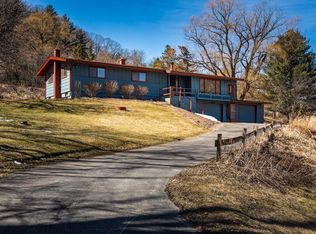 N2861 Smith Valley Rd, La Crosse, WI 54601
